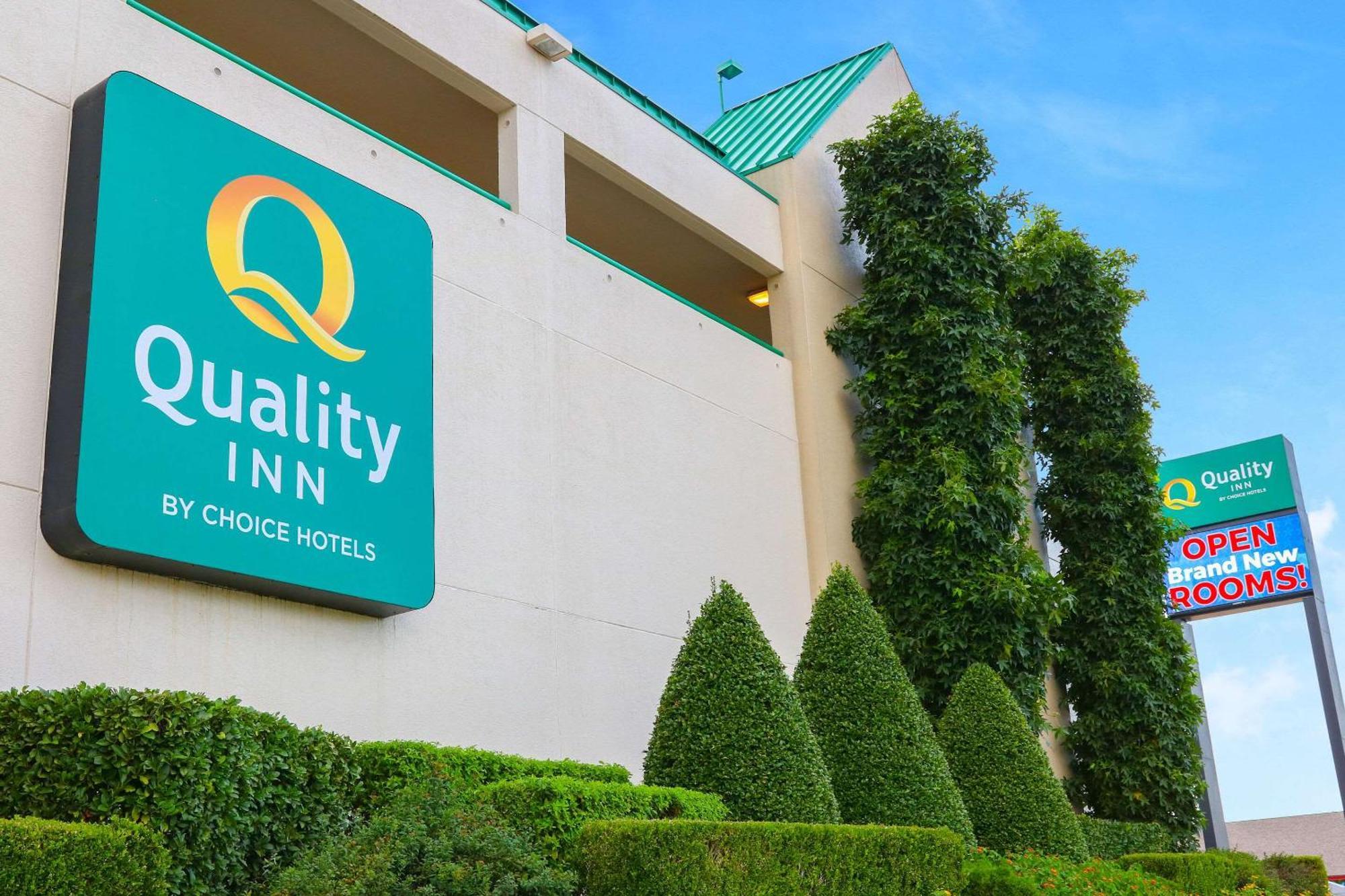 Quality Inn Near The Island Pigeon Forge Exterior foto