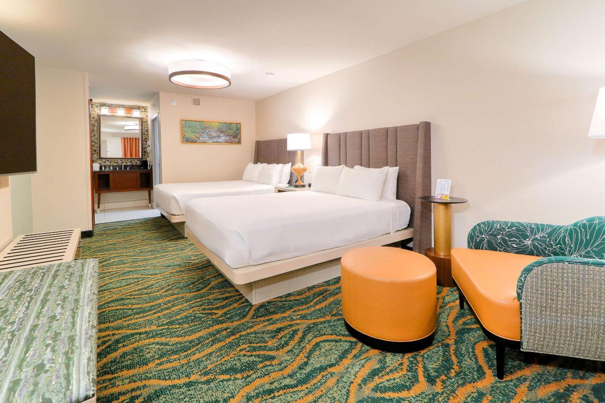 Quality Inn Near The Island Pigeon Forge Exterior foto