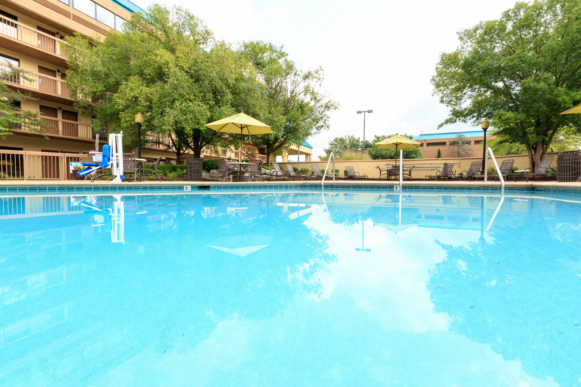 Quality Inn Near The Island Pigeon Forge Exterior foto